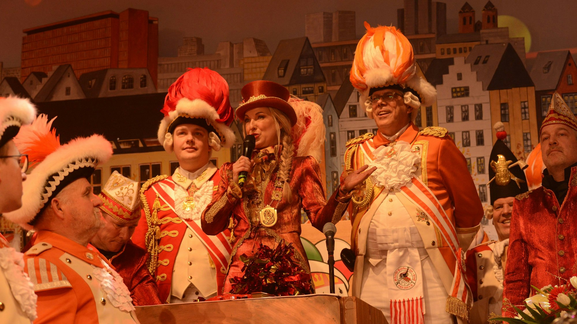 KG Frohsinn, erste Sitzung nach 17 Jahren im Gürzenich, Präsidentin Tanja Wolters