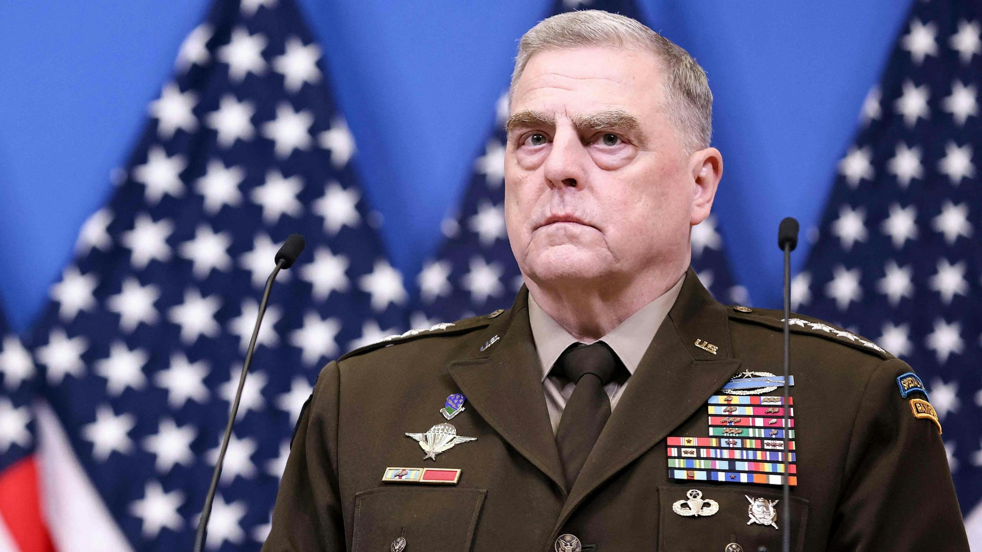 General Mark Milley, Vorsitzender der US Joint Chiefs, spricht während einer Pressekonferenz anlässlich eines Treffens der NATO-Verteidigungsminister im NATO-Hauptquartier.