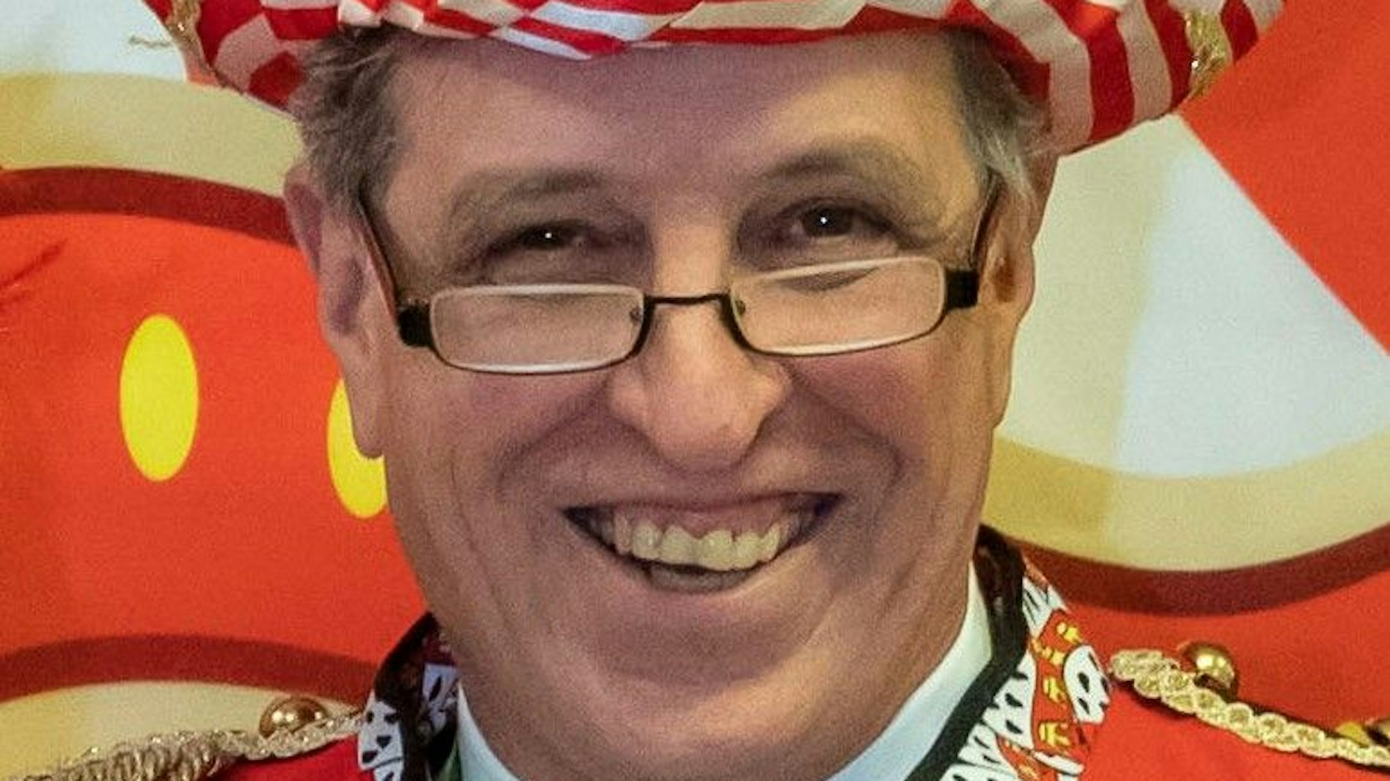 Der Karnevalist im Mediziner. Auf dem Foto ist Dr. Jürgen Ladra im Kostüm zu sehen.