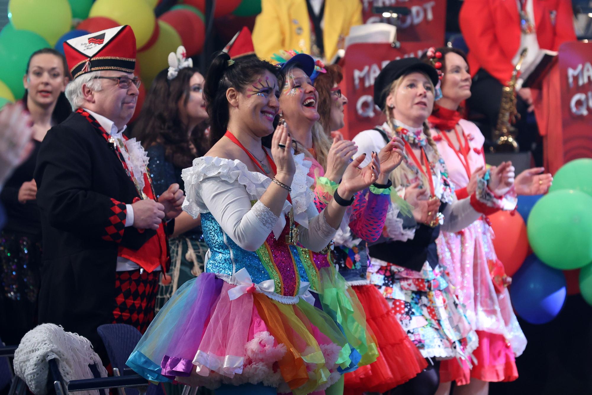 17.02.2022
Köln:
Karneval
Aufzeichnung der ARD-Fernsehsitzung im Gürzenich
Kostümiertes Publikum
Foto: Martina Goyert