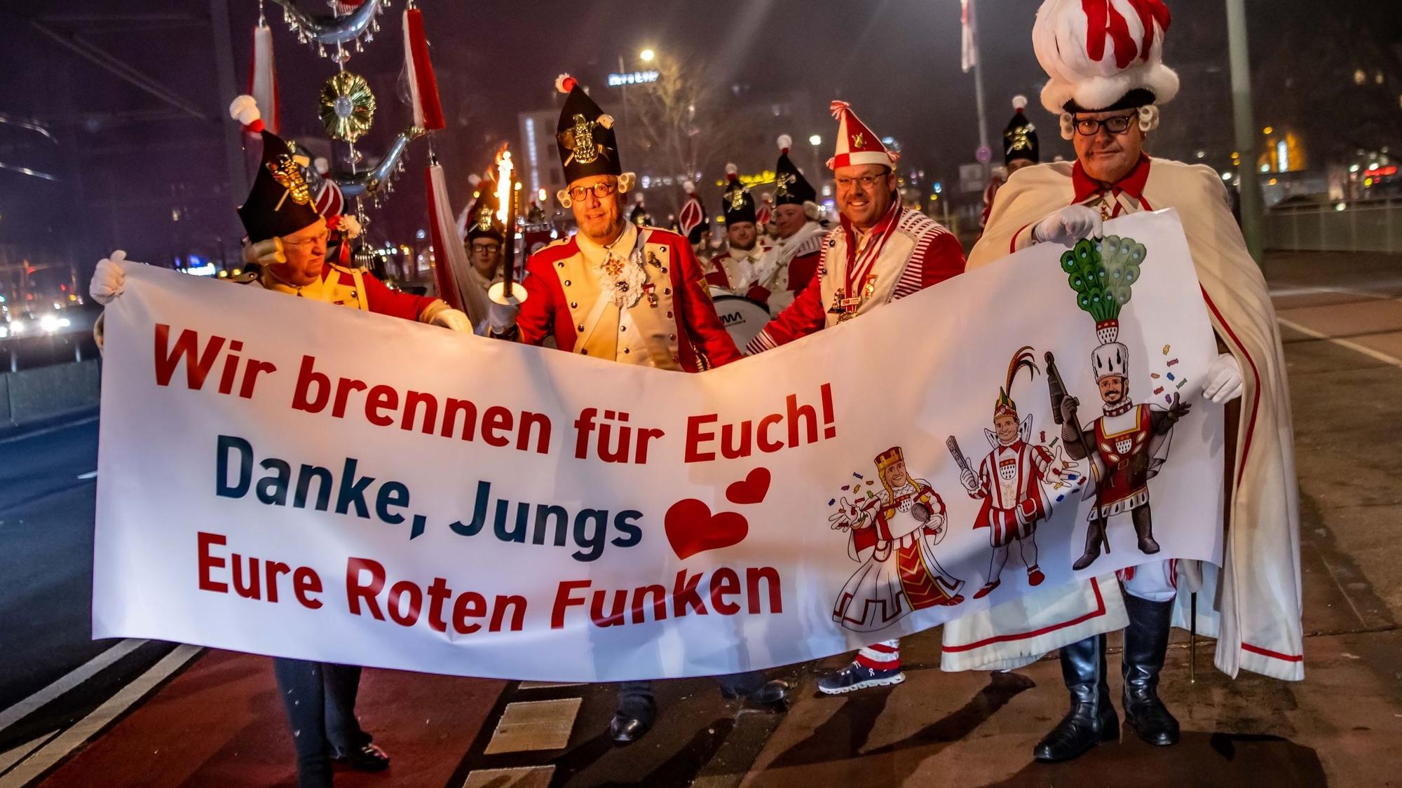 „Wir brennen für Euch“: Sogar ein Banner wurde entworfen.