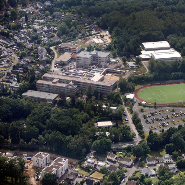 Das Schulzentrum Rösrath aus der Luft.