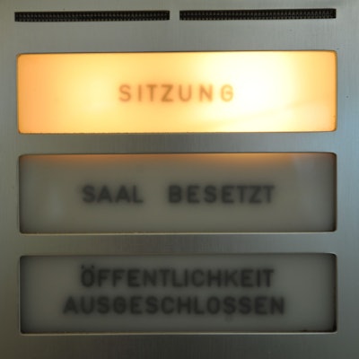 Amtsgericht Symbolbild Öffentlich, Nicht-Öffentlich, Sitzzung, Saal, Gerichtssaal. Foto: Ralf Krieger