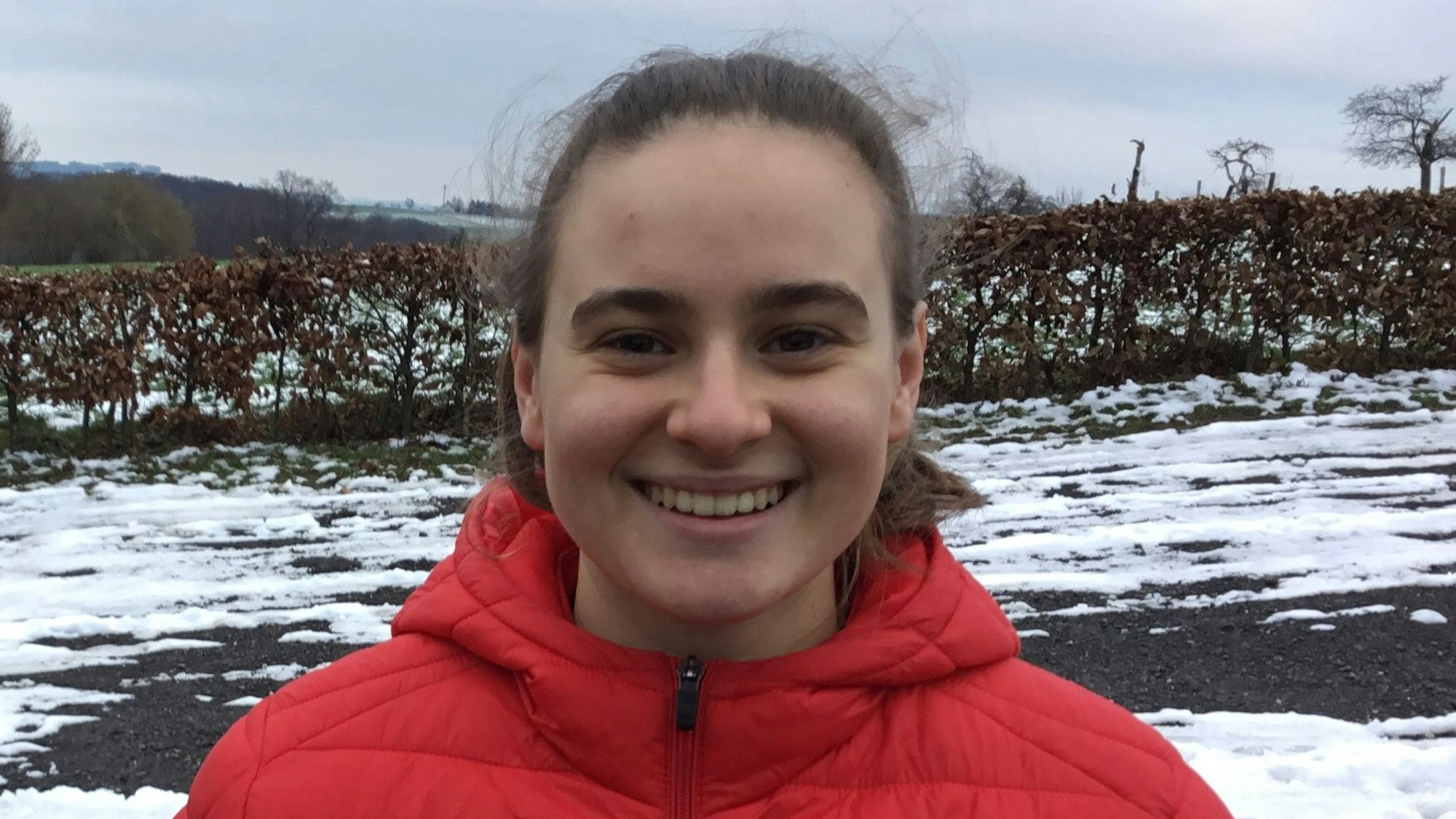 Porträt von Alma Demiri.