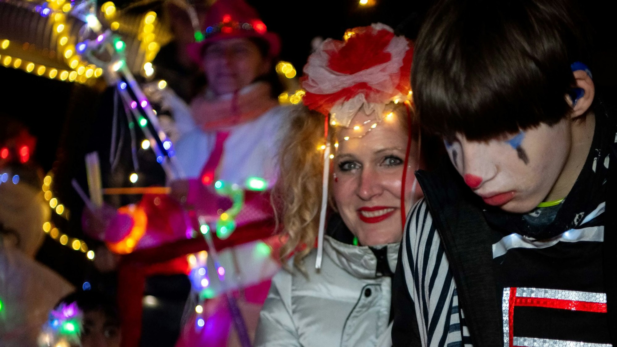 Einen eigenen Wagen stellten die Feytaler Jecken wieder für die Max-Ernst-Gehörlosenschule aus Euskirchen bereit.