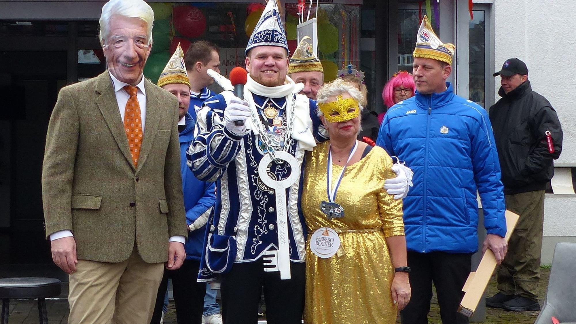 Rathaussturm Morsbach 2023, Foto: Buchen