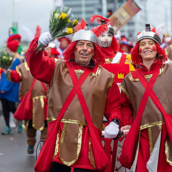 Der Stammdesch Kölsche Sonnekinder gewann in beiden Jury-Kategorien und ist Rosenmontag dabei.