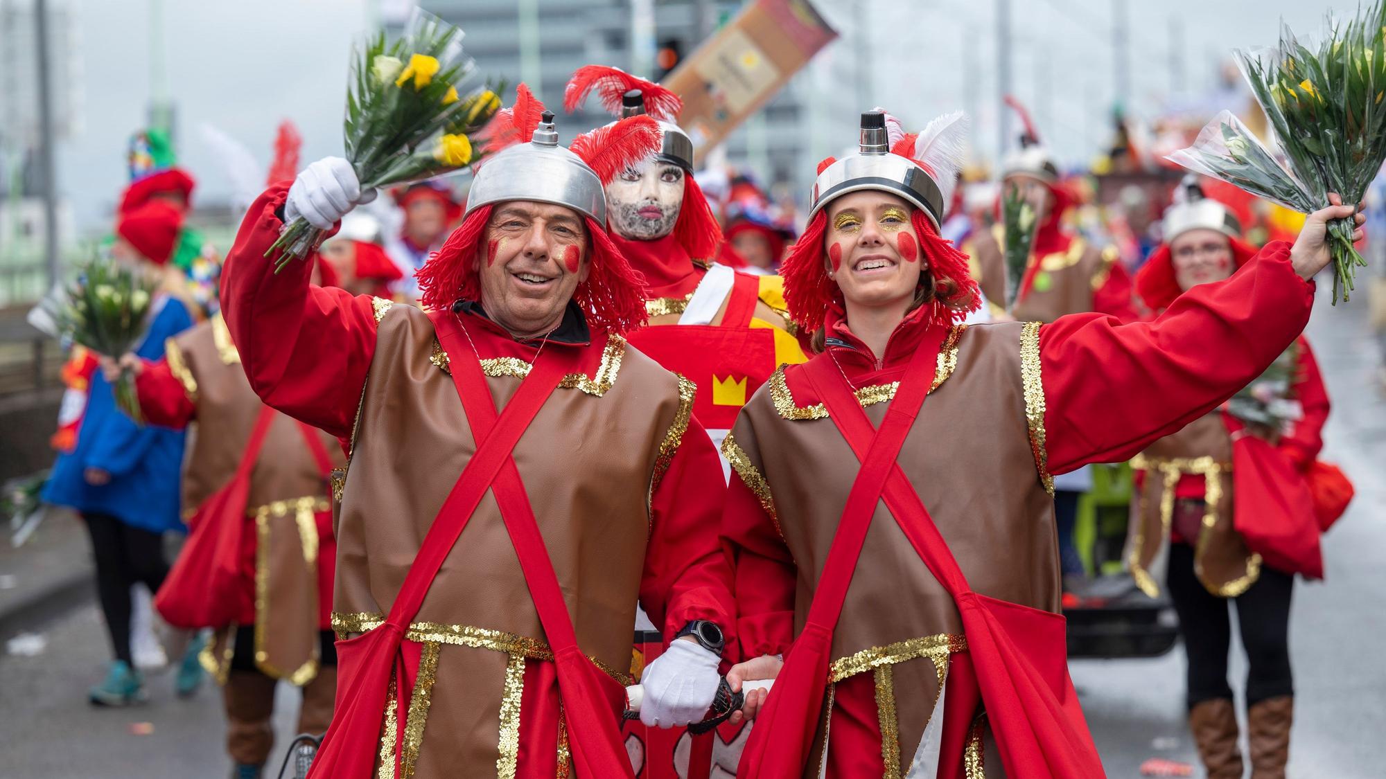 Der Stammdesch Kölsche Sonnekinder gewann in beiden Jury-Kategorien und ist Rosenmontag dabei.
