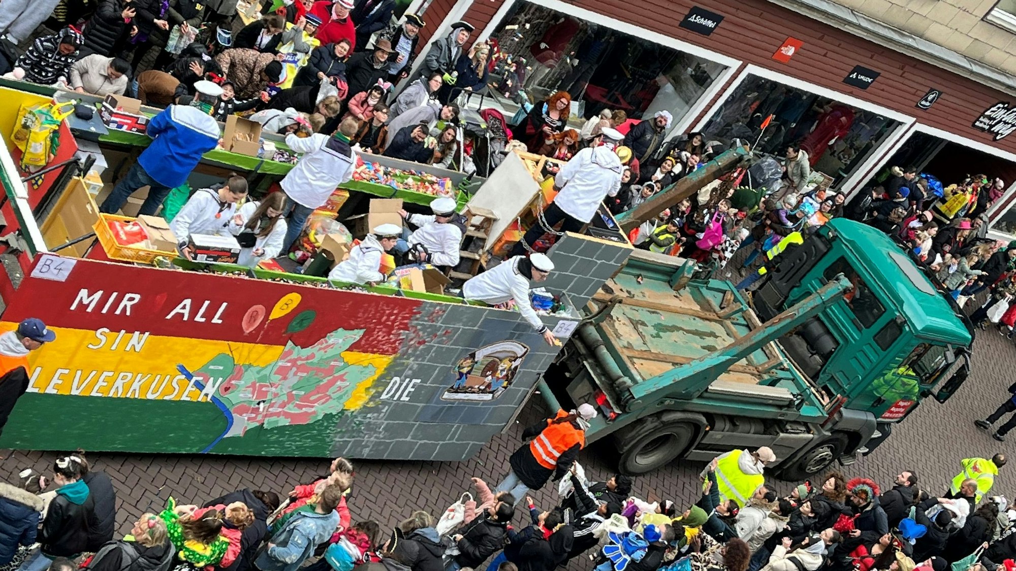 Zug Wiesdorf Karneval 2023
Karnevalszug Leverkusen