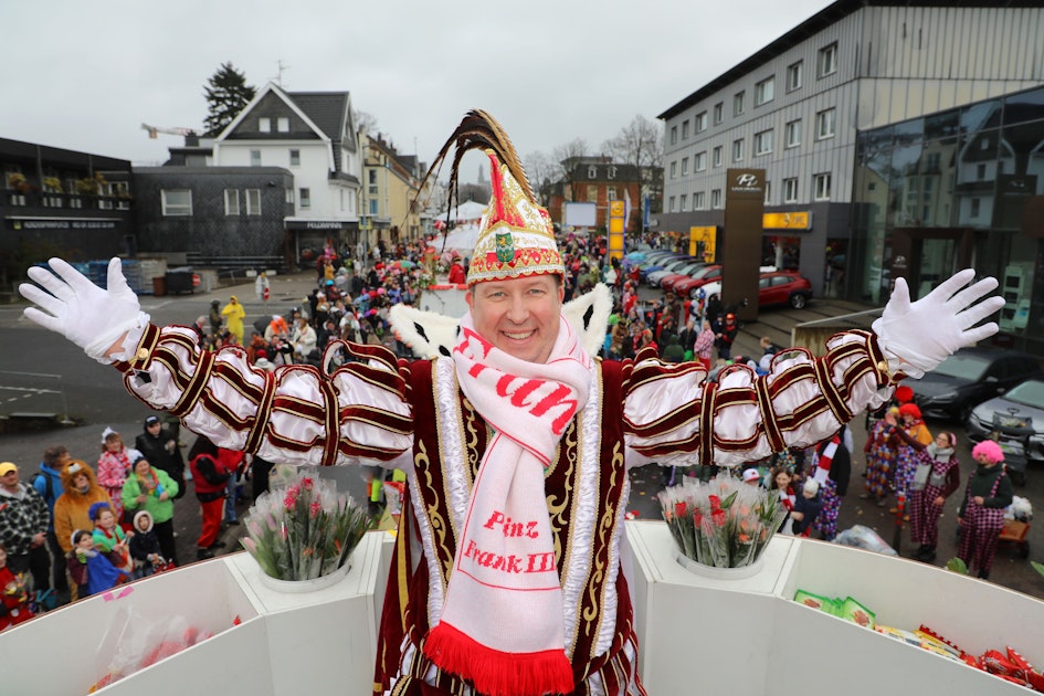 Bergisch Gladbach: So lief der Karnevalszug in Bensberg | Kölner Stadt