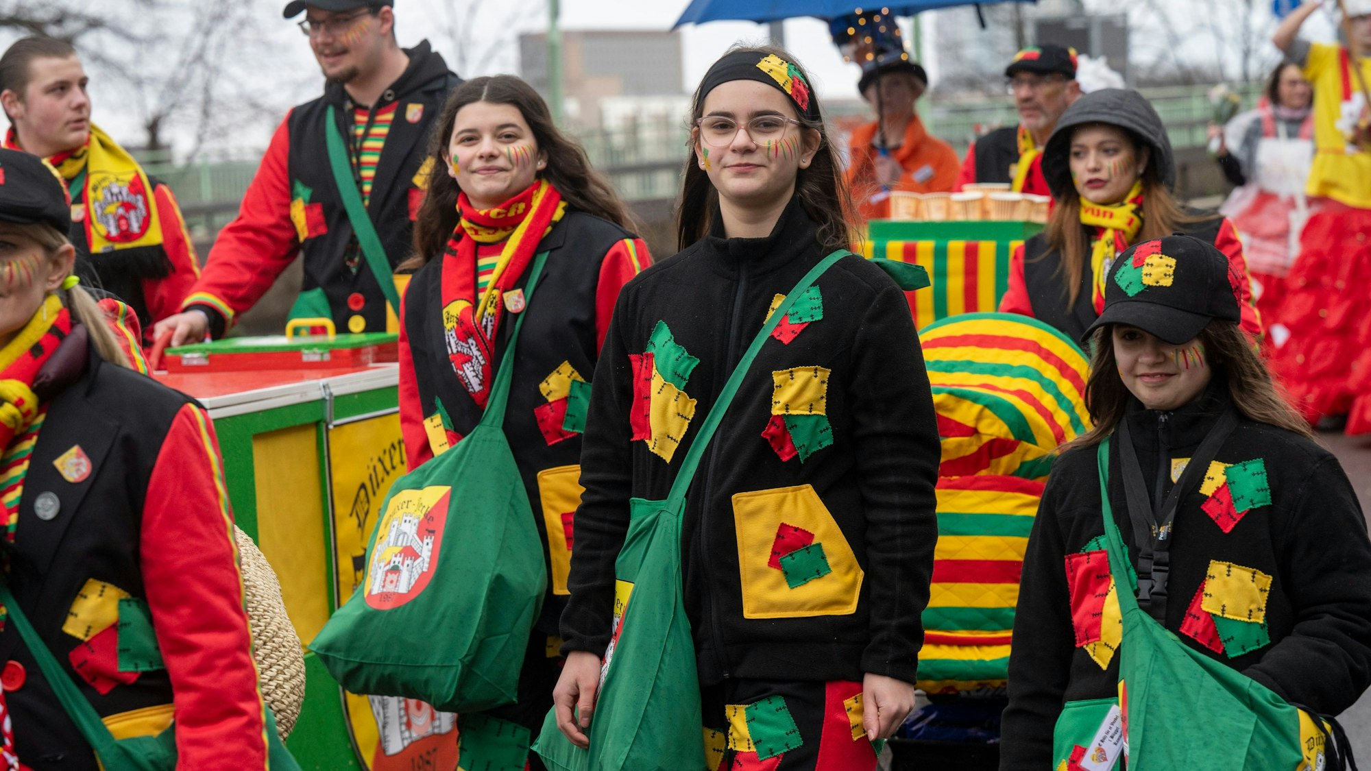 Jecke feiern Karneval.