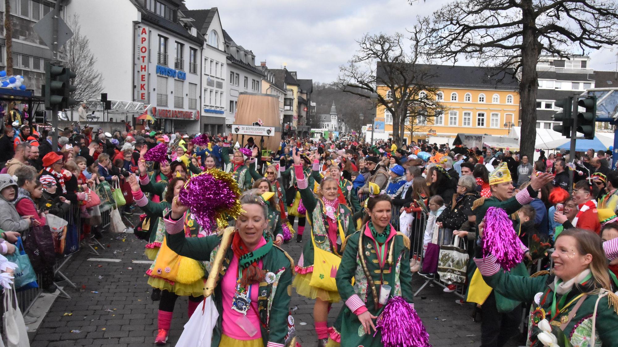 Karnevalstreiben.