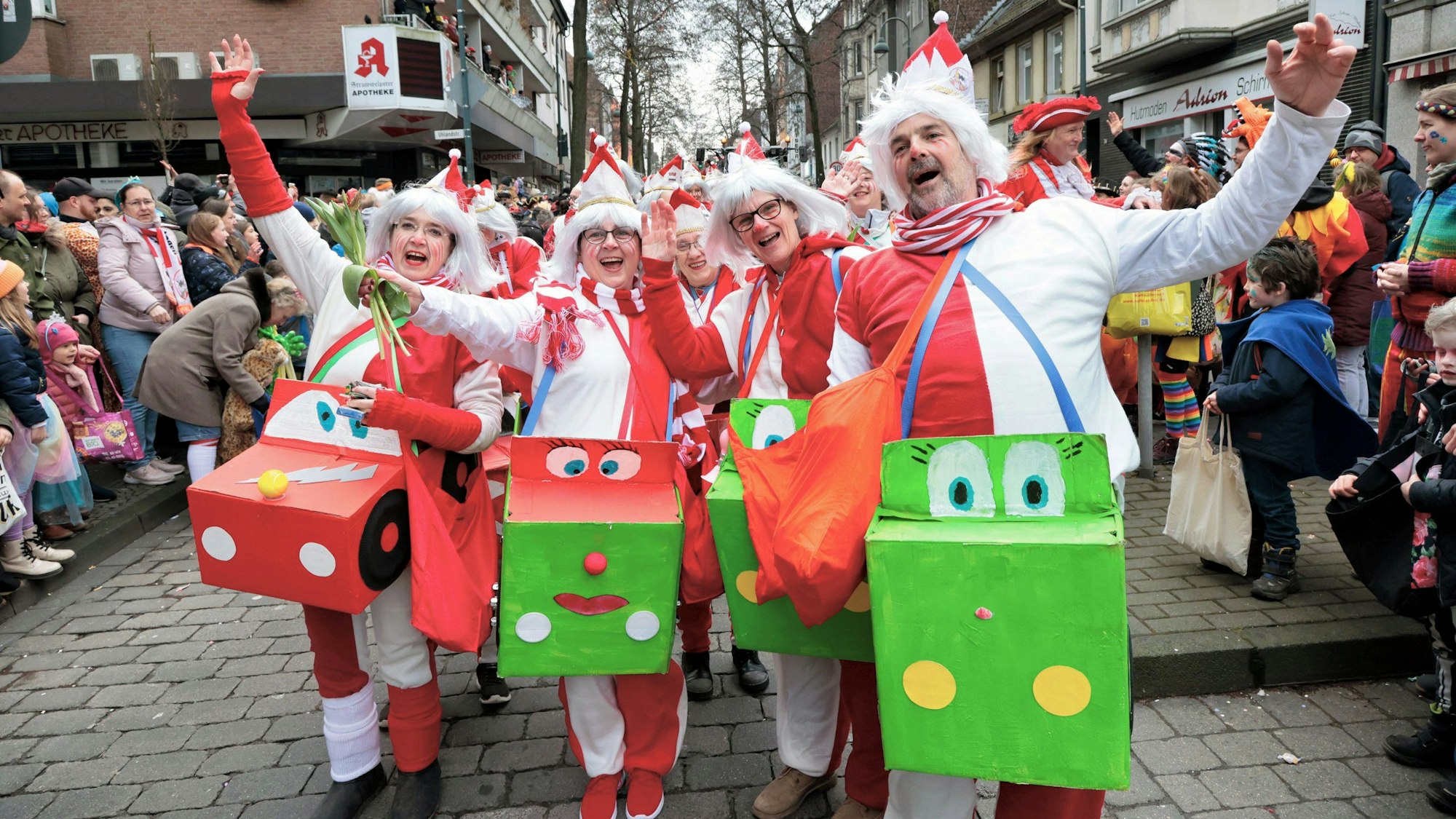 Leverkusen Opladen Rosenmontagszug.
Foto: Michael Wand