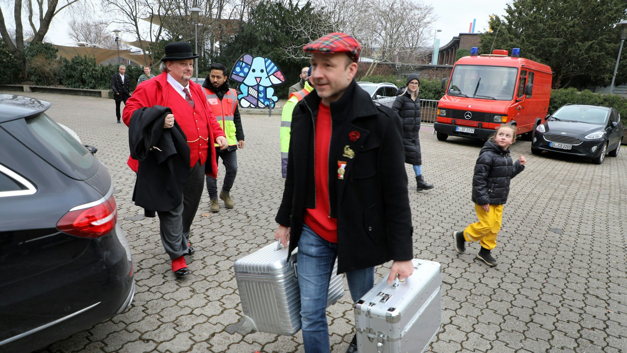 Noten für die Sitzungskapelle und Akkordeon trägt Marc Steffen.
