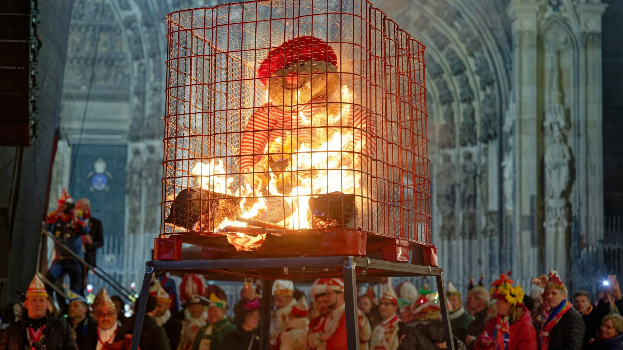 Nubbelverbrennung am Kölner Dom zum 200. Jubiläum 2023.