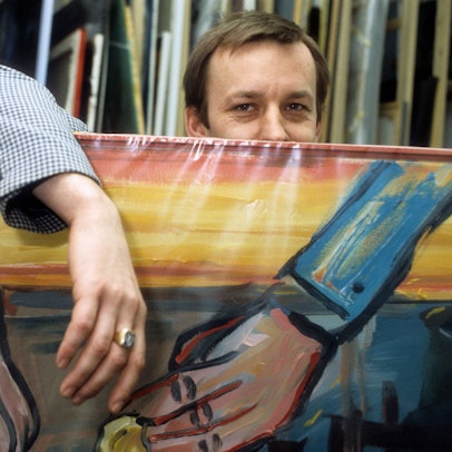 Maler Martin Kippenberger bei den Vorbereitungen zu einer Ausstellung der Jungen Wilden im Folkwang-Haus in Essen