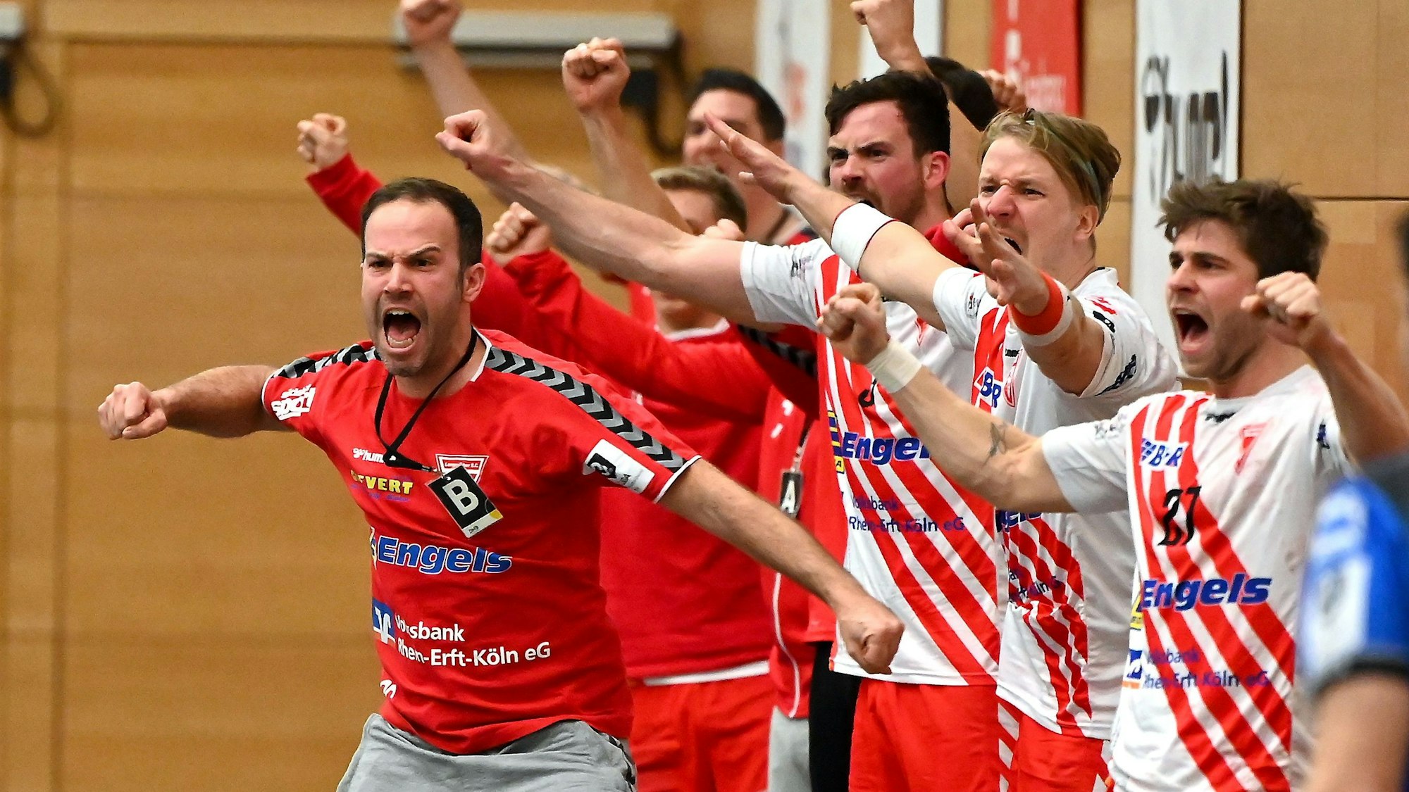 10.02.2023, Handball-Longericher SC Köln-HSG Krefeld
links: TR: Christian Stark (Longerich)
Foto: Uli Herhaus