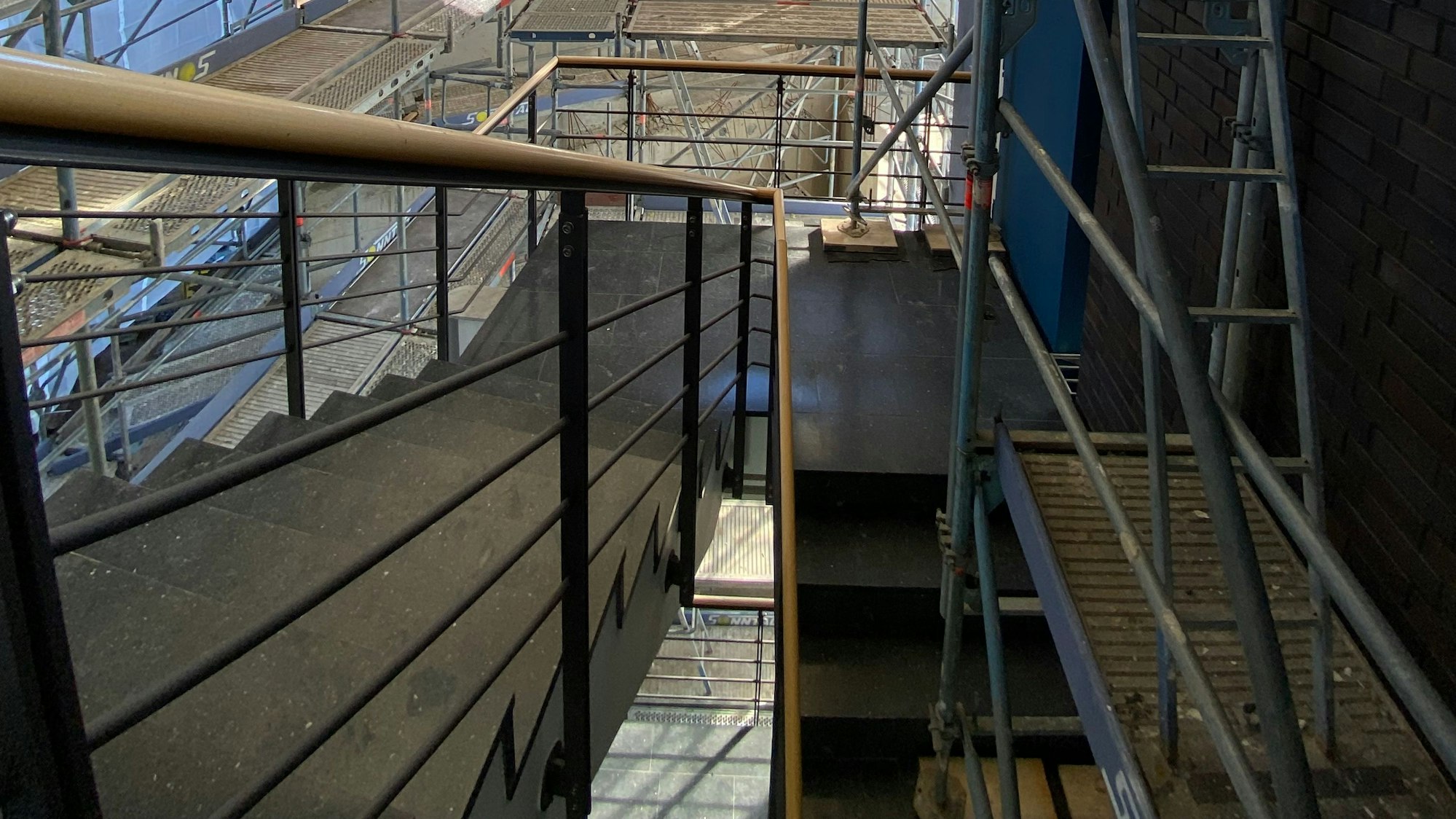 Ein Blick in das entstehende Treppenhaus.