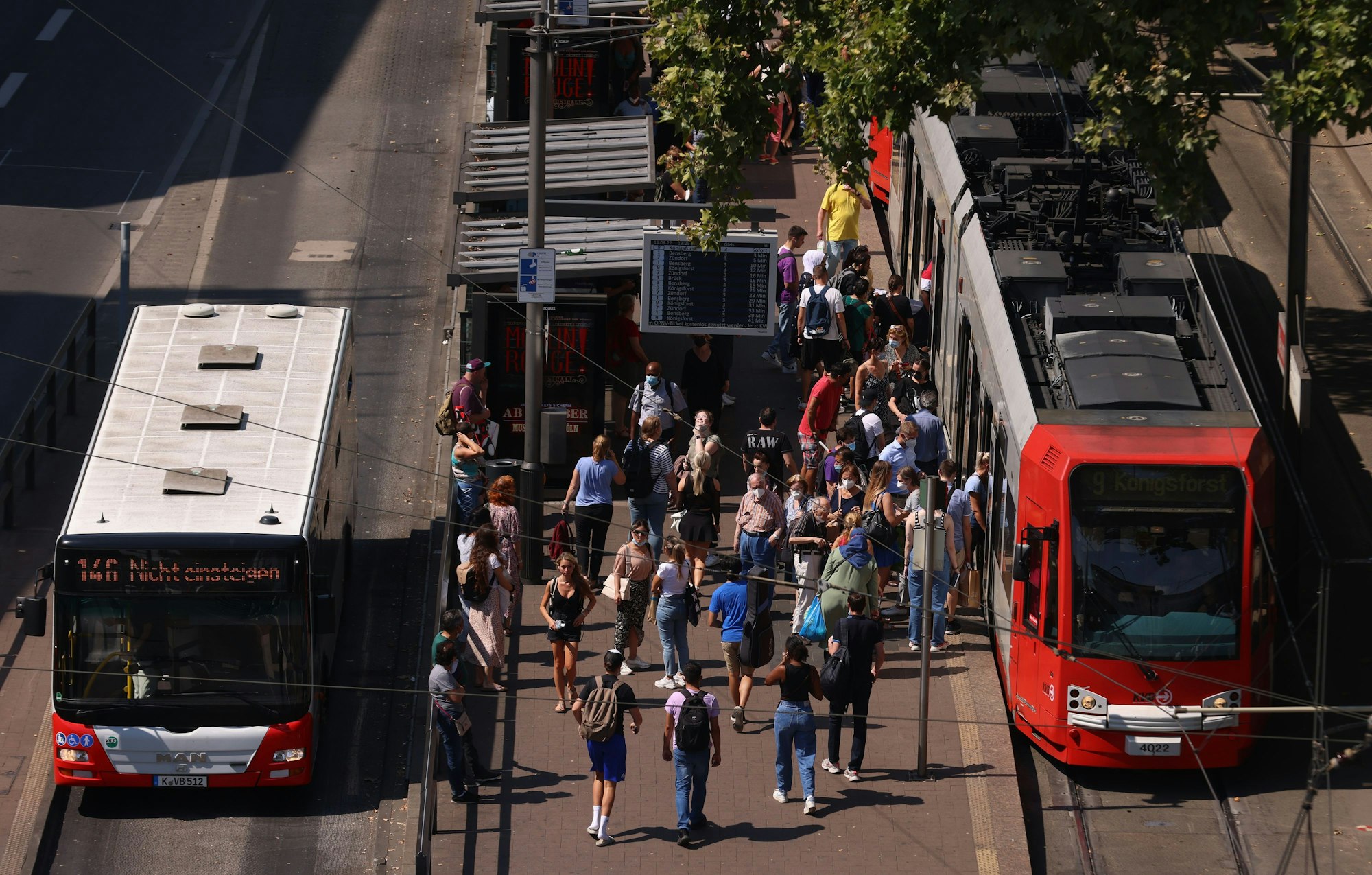 16.08.2022, Köln: Ansichten des Neumarkt in Köln. Foto: Thilo Schmülgen