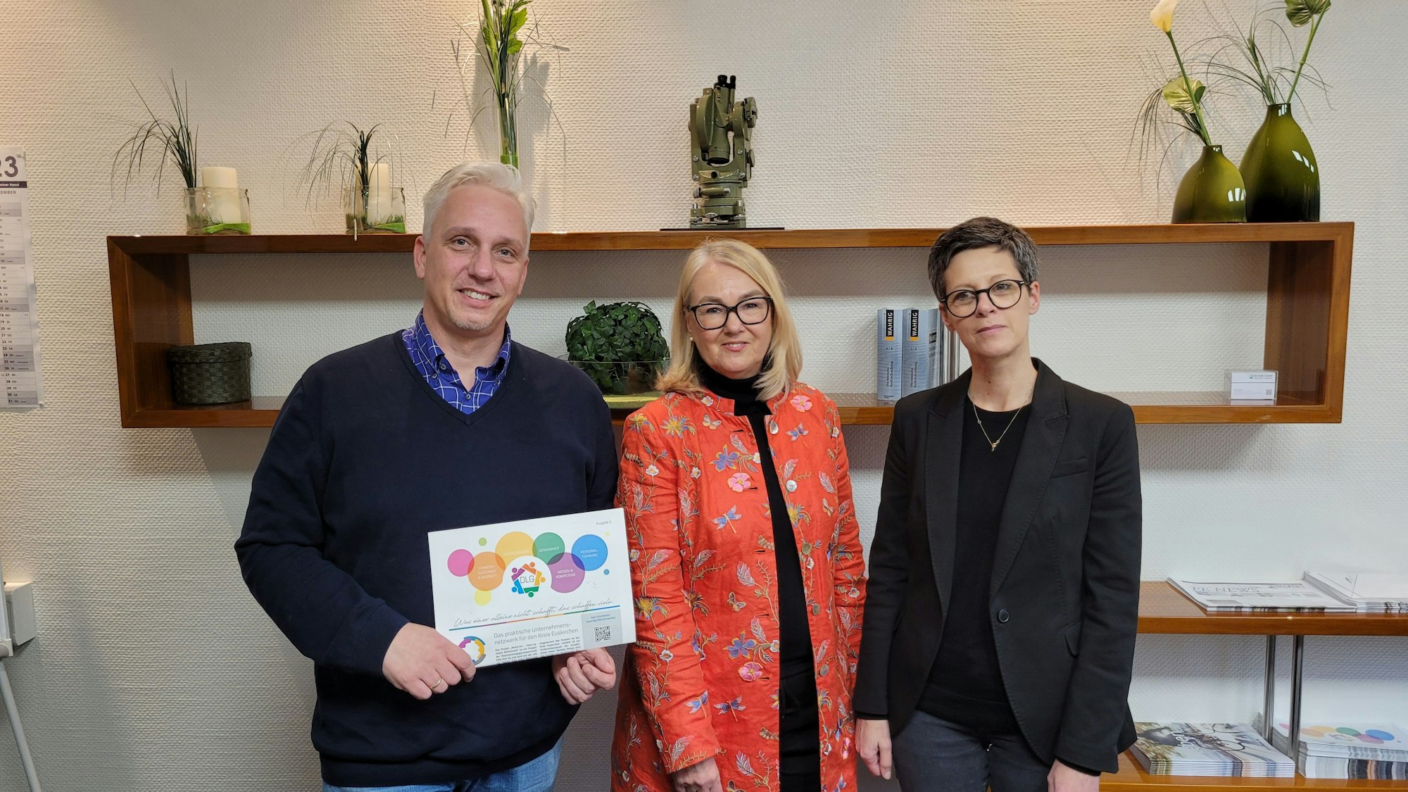Gudrun Pleuger (M.) ist die erste Mentorin bei der DLG Eifel, rechts Projektleiter Andreas Schwaab und links DLG-Vorstandsmitglied Bianka Renn