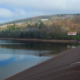 Eine Panorama-Aufnahme des Kronenburger Sees.