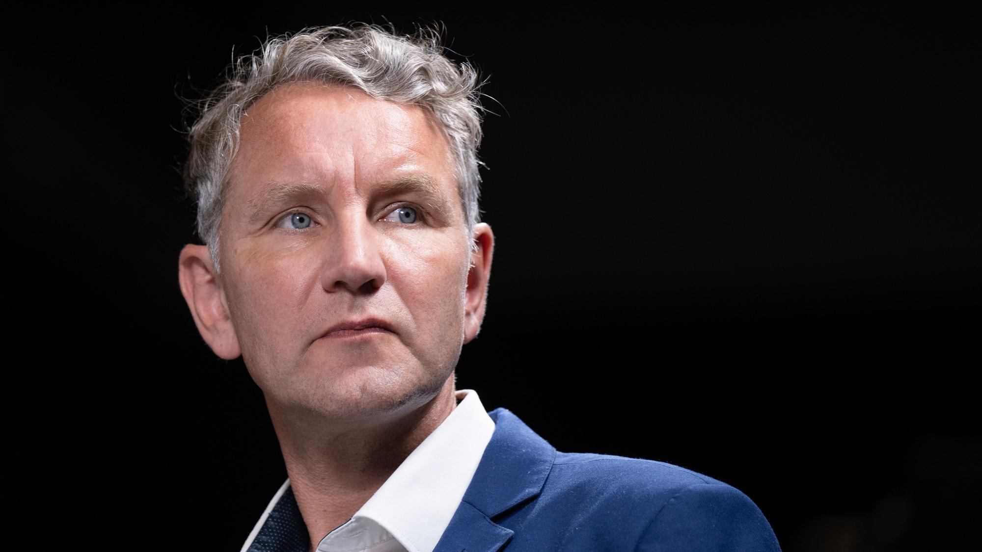 Björn Höcke, Fraktionsvorsitzender der AfD im Thüringer Landtag, würde einen Parteiwechsel von Sahra Wagenknecht begrüßen. (Archivbild)