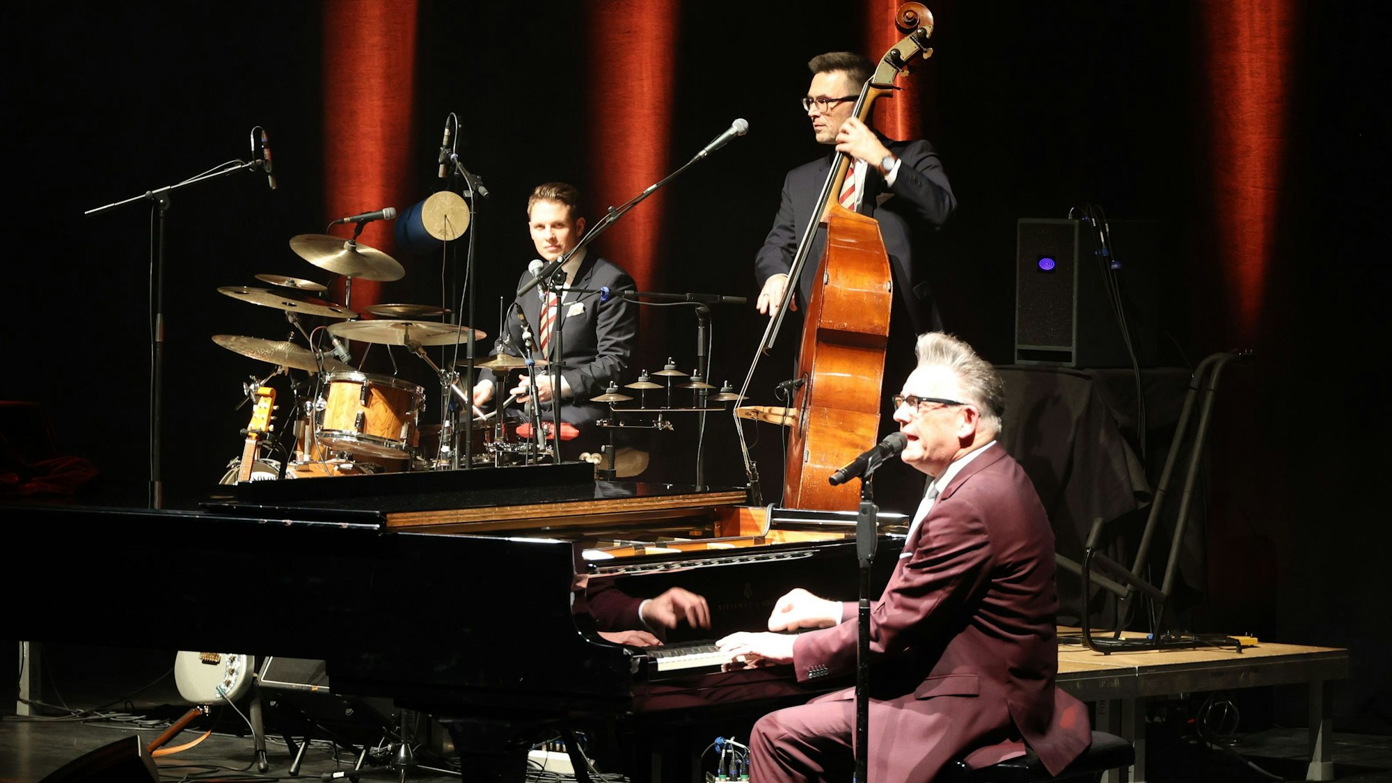 Götz Alsmann und Band im Forum