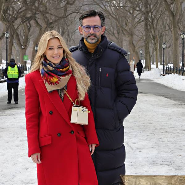 Sylvie Meis und der Künstler Niclas Castello im Winter.