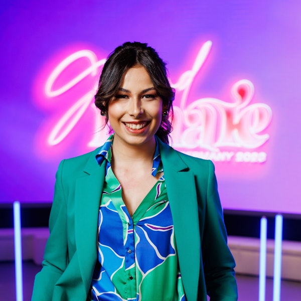 Saskia von Bargen, einzige trans Frau unter den Top 10-Kandidatinnen, posiert während eines Fototermins der Final-Teilnehmerinnen des "Miss Germany"-Wettbewerbs.