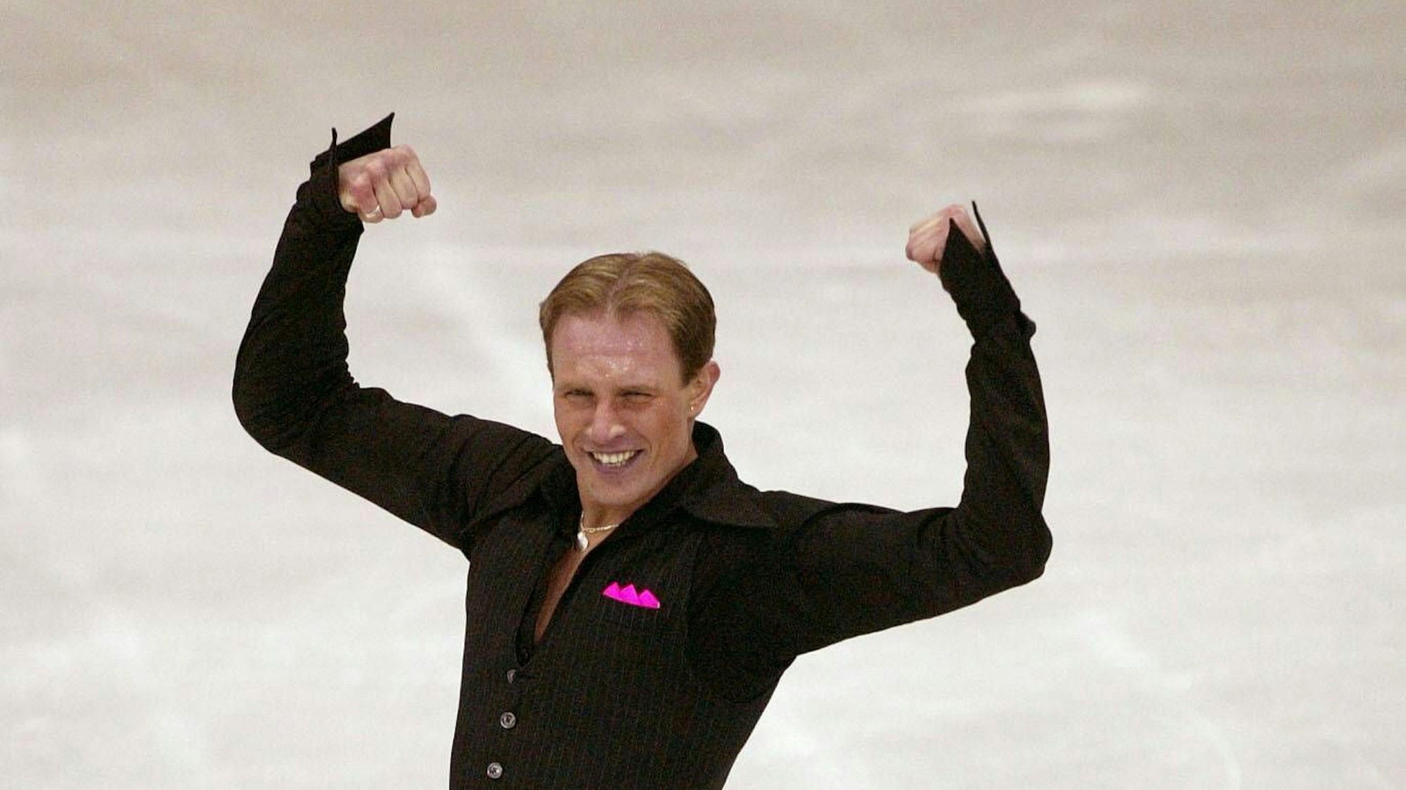 Roman Kostomarov zusammen mit Tatiana Navka bei der WM 2004.