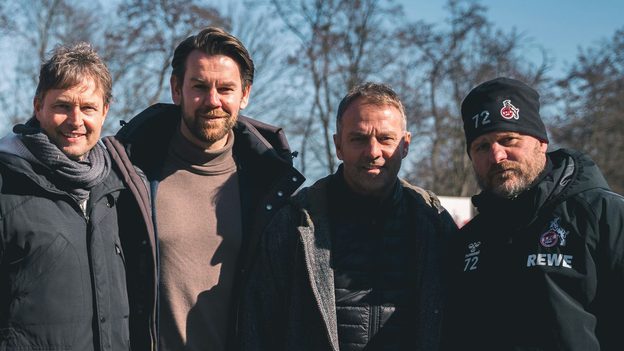 Hoher Besuch am Geißbockheim: Bundestrainer Hansi Flick mit den Verantwortlichen des FC.