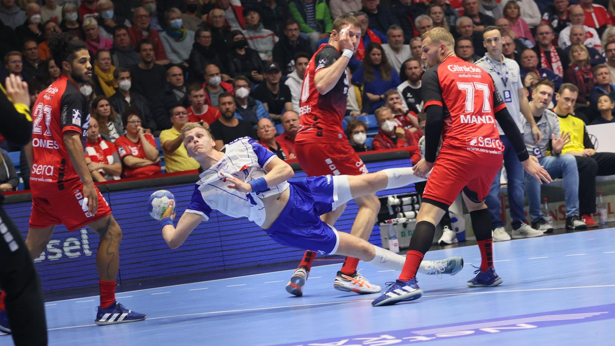 Szene aus einem Handballspiel