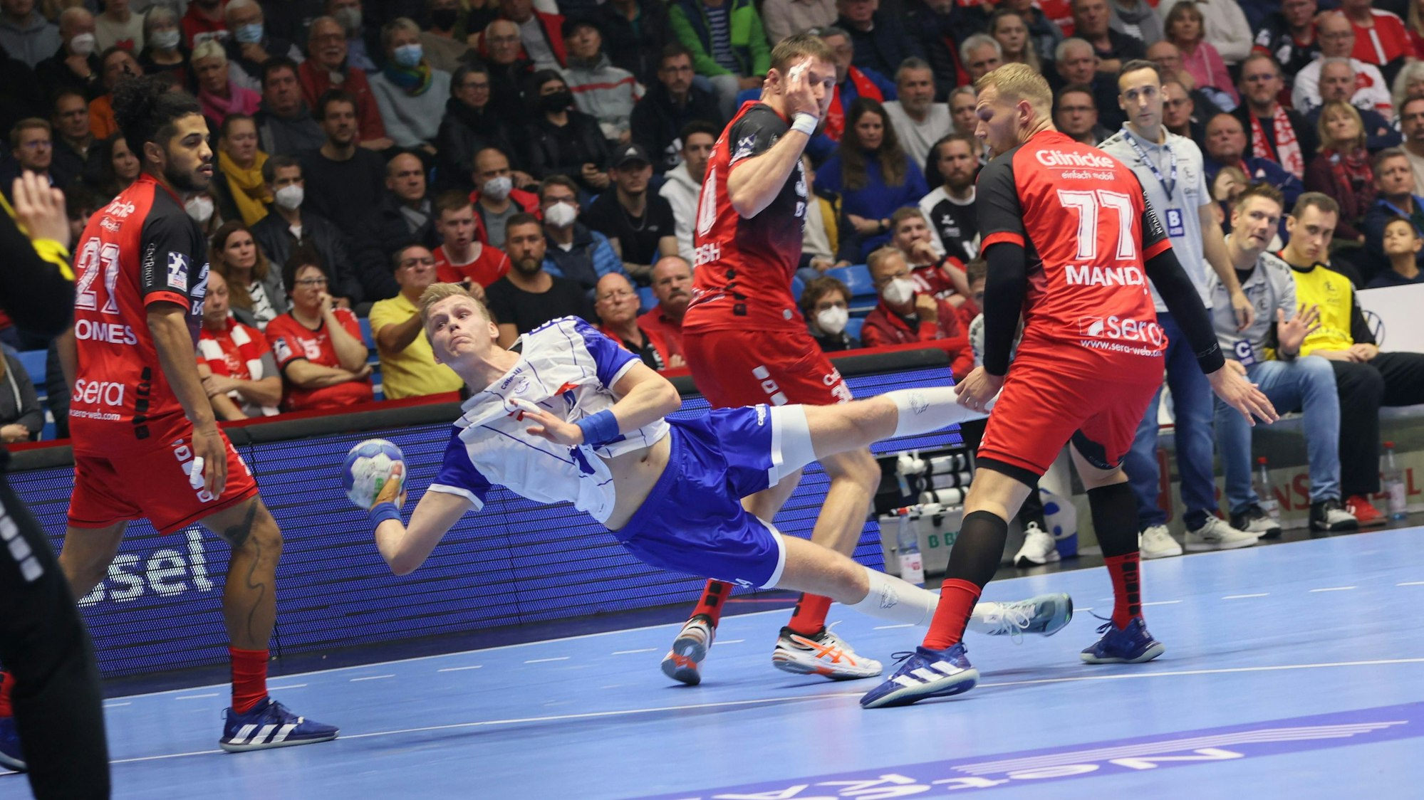 Szene aus einem Handballspiel