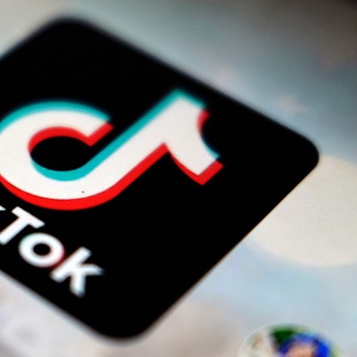 Tiktok-Logo auf einem Smartphone