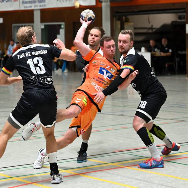 04.09.2022, Handball-Bergische Panther-Tus Opladen
mitte: Justus Ueberholz (Panther)
Foto: Uli Herhaus