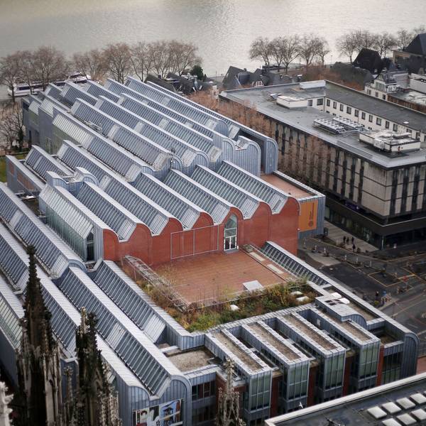 Das Museum Ludwig und die Philharmonie fotografiert vom Dom aus.