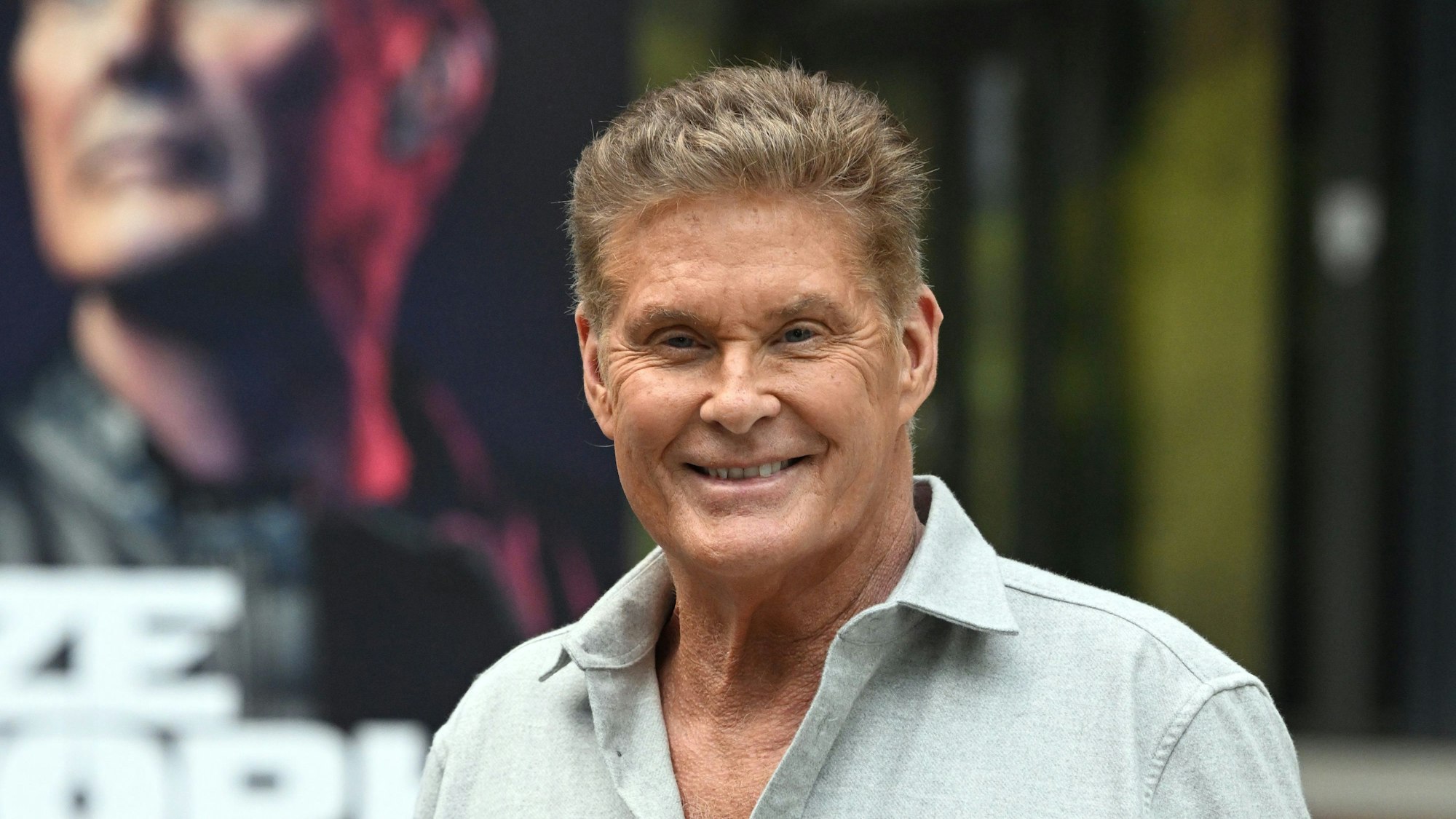 David Hasselhoff lächelt in die Kamera