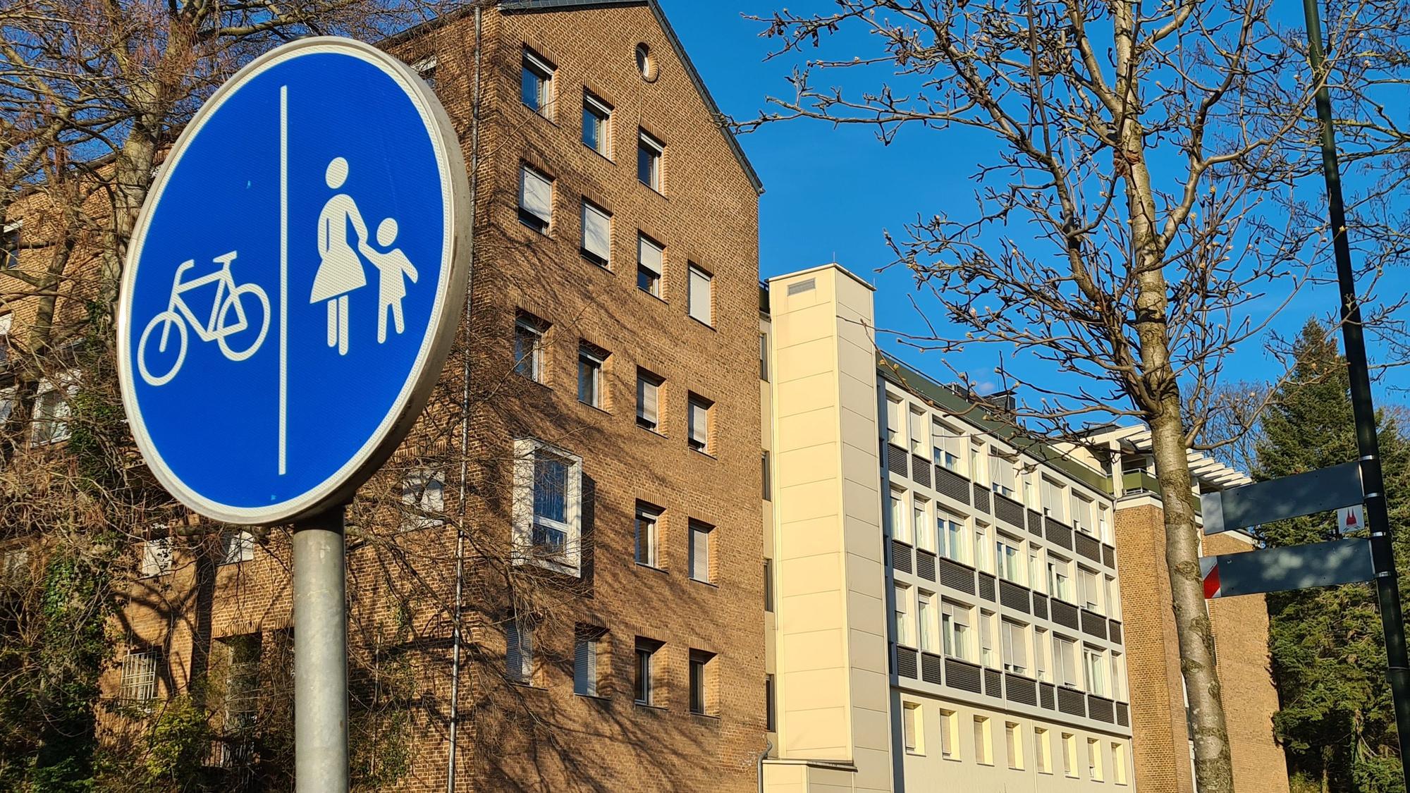 Auf dem Foto ist das Kloster der Salvatorianerinnen in Kerpen-Horrem. Es soll zu einem „Haus der Bildung“ werden.