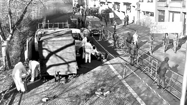 Spurensicherung nach dem Mord an Petra Nohl 1988 am Rande der Schull- und Veedelszöch