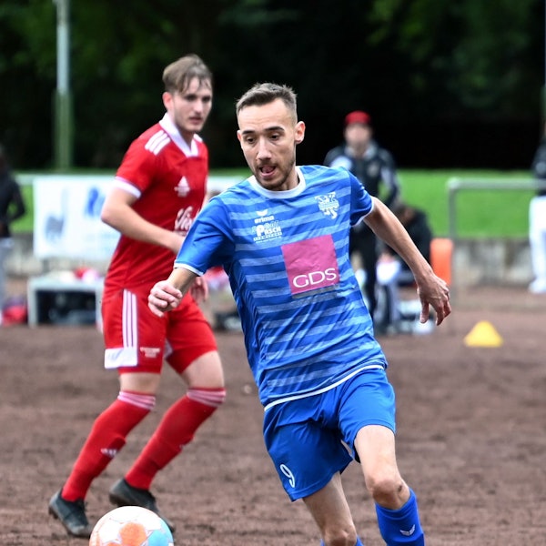 Fußball
FC Leverkusen - Heiligenhaus
Vincenzo Bosa (Leverkusen)
Foto: Uli Herhaus
