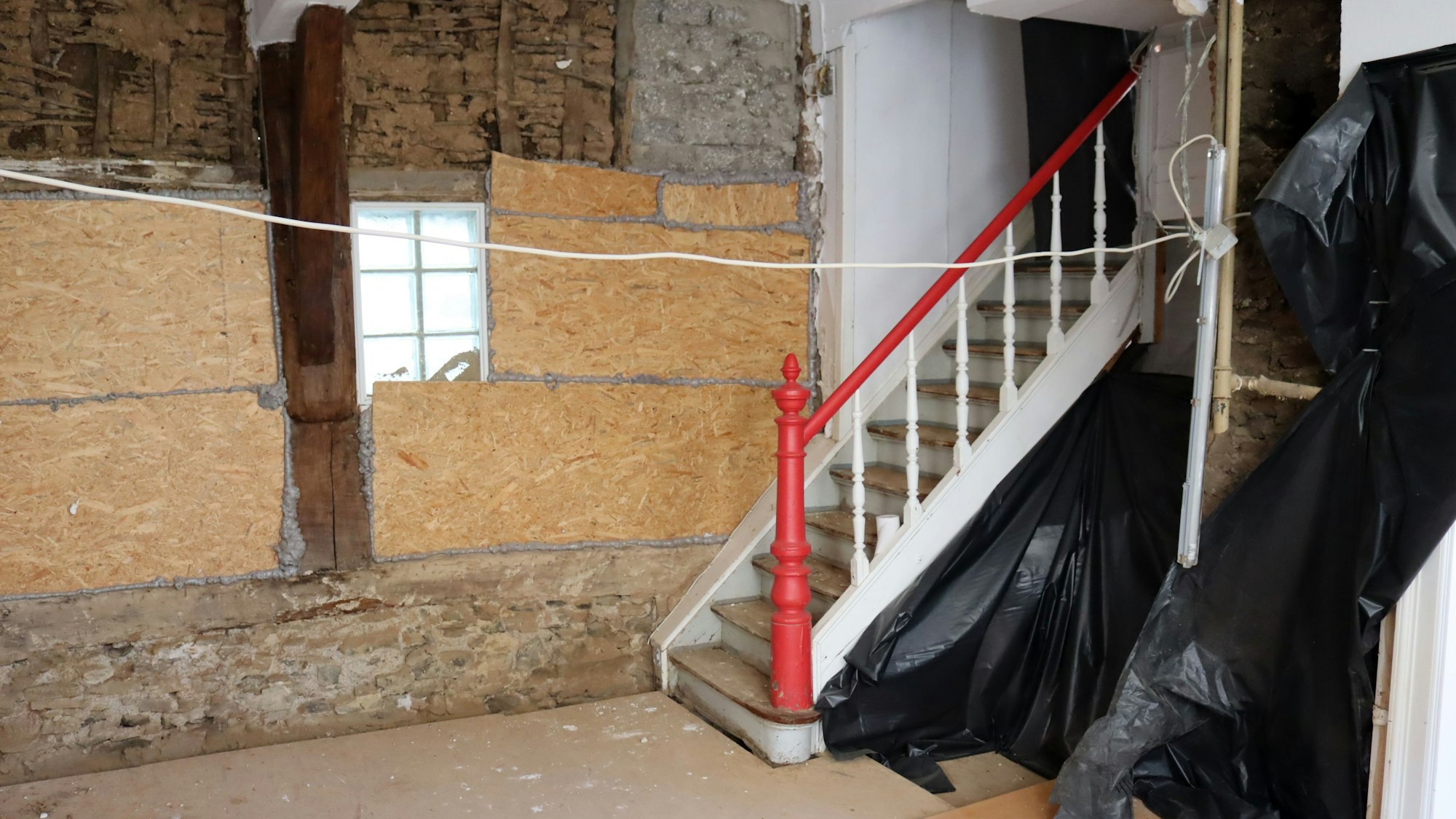 Die Treppe ins Büro wird verschwinden.