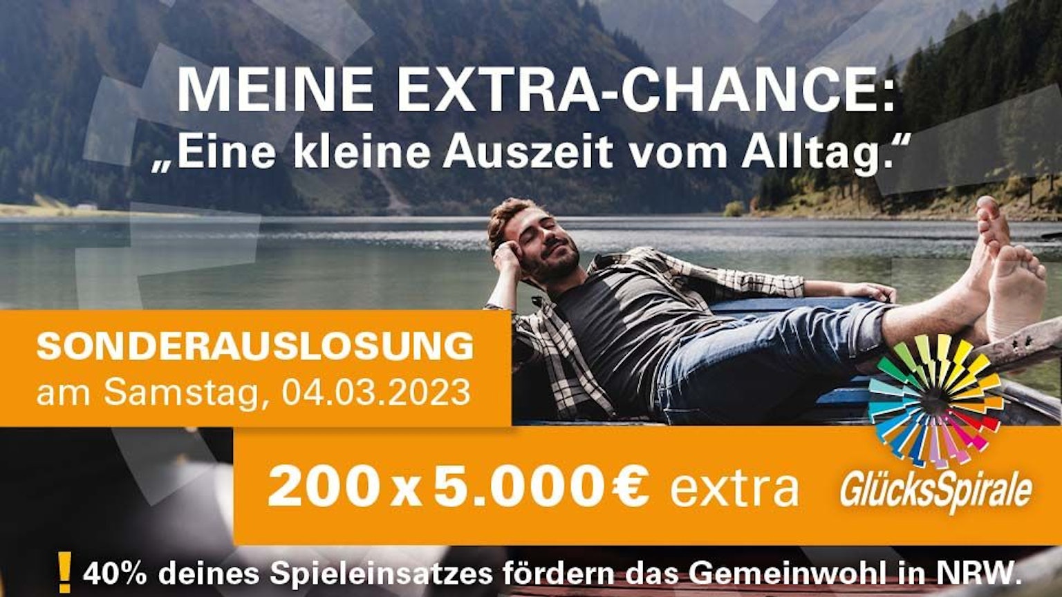 Infobild zur Glücksspirale von WestLotto. Mann relaxt im Boot auf dem See.
