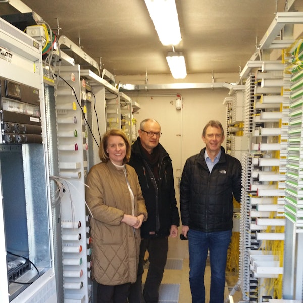 Bürgermeisterin Anne Loth, Bürgermeister Dietmar Persian und BEW-Geschäftsführer Jens Langer