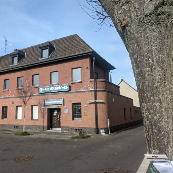 Die Gaststätte Op d'r Eck in Stotzheim.