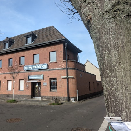 Die Gaststätte Op d'r Eck in Stotzheim.