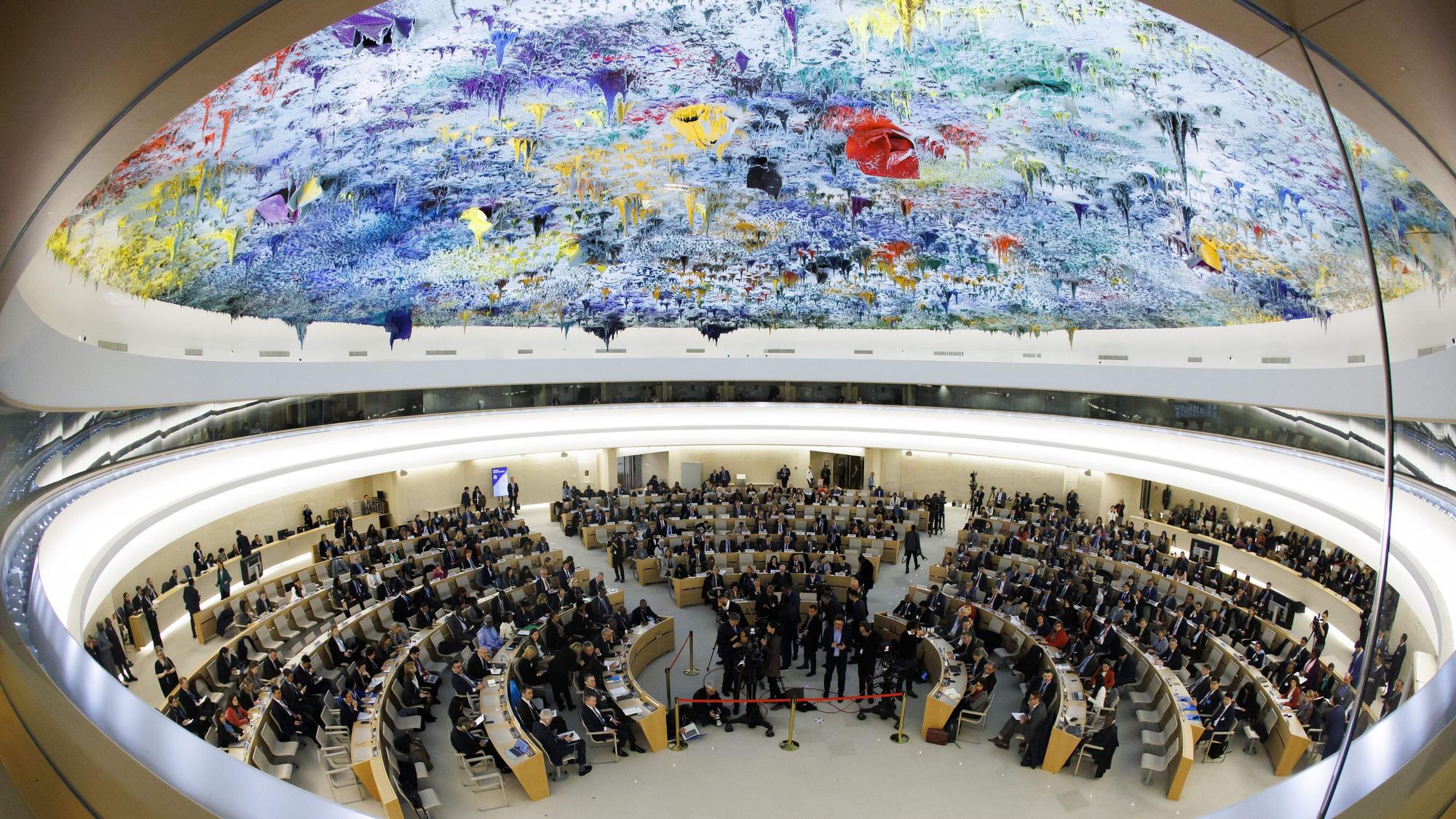 Gesamtansicht während der Sitzung des Menschenrechtsrats am europäischen Hauptsitz der Vereinten Nationen in Genf.