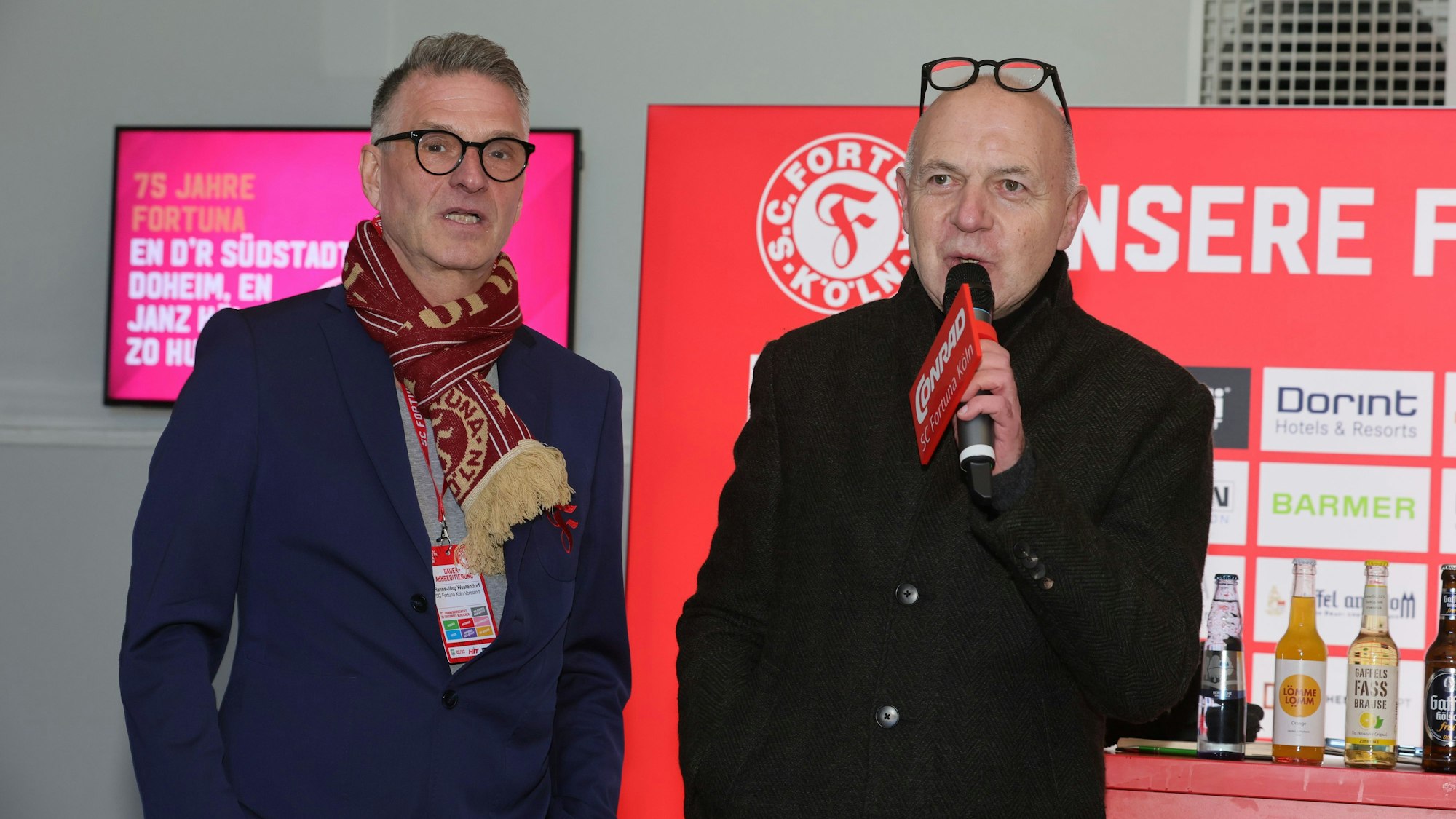 SC Fortuna Köln vs. 1. FC Bocholt, 4.Liga, von links: Fortuna-Präsident Hanns-Jörg Westendorf
DFB-Präsident Bernd Neuendorf, 03.03.2023, Bild: Herbert Bucco