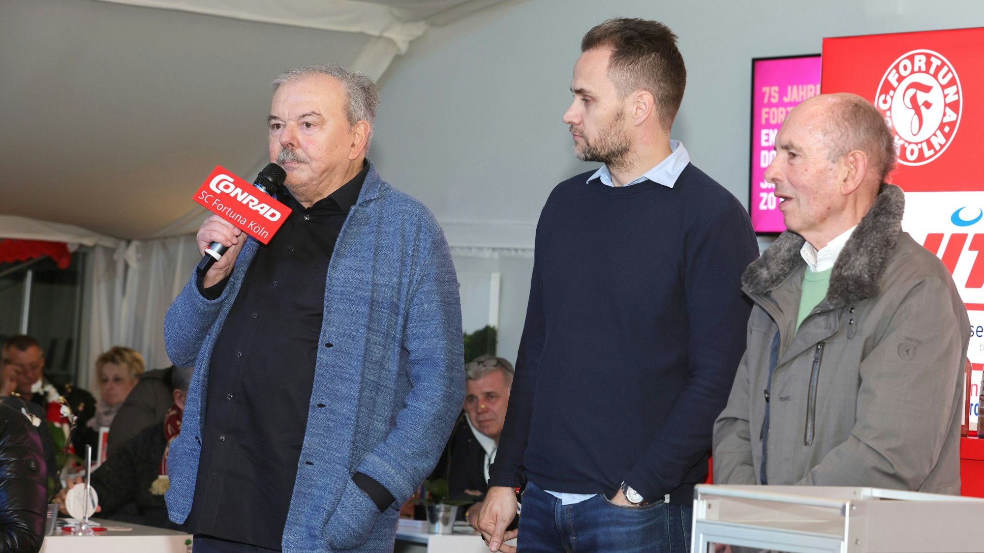 SC Fortuna Köln vs. 1. FC Bocholt, 4.Liga, links: Martin Luppen, 03.03.2023, Bild: Herbert Bucco