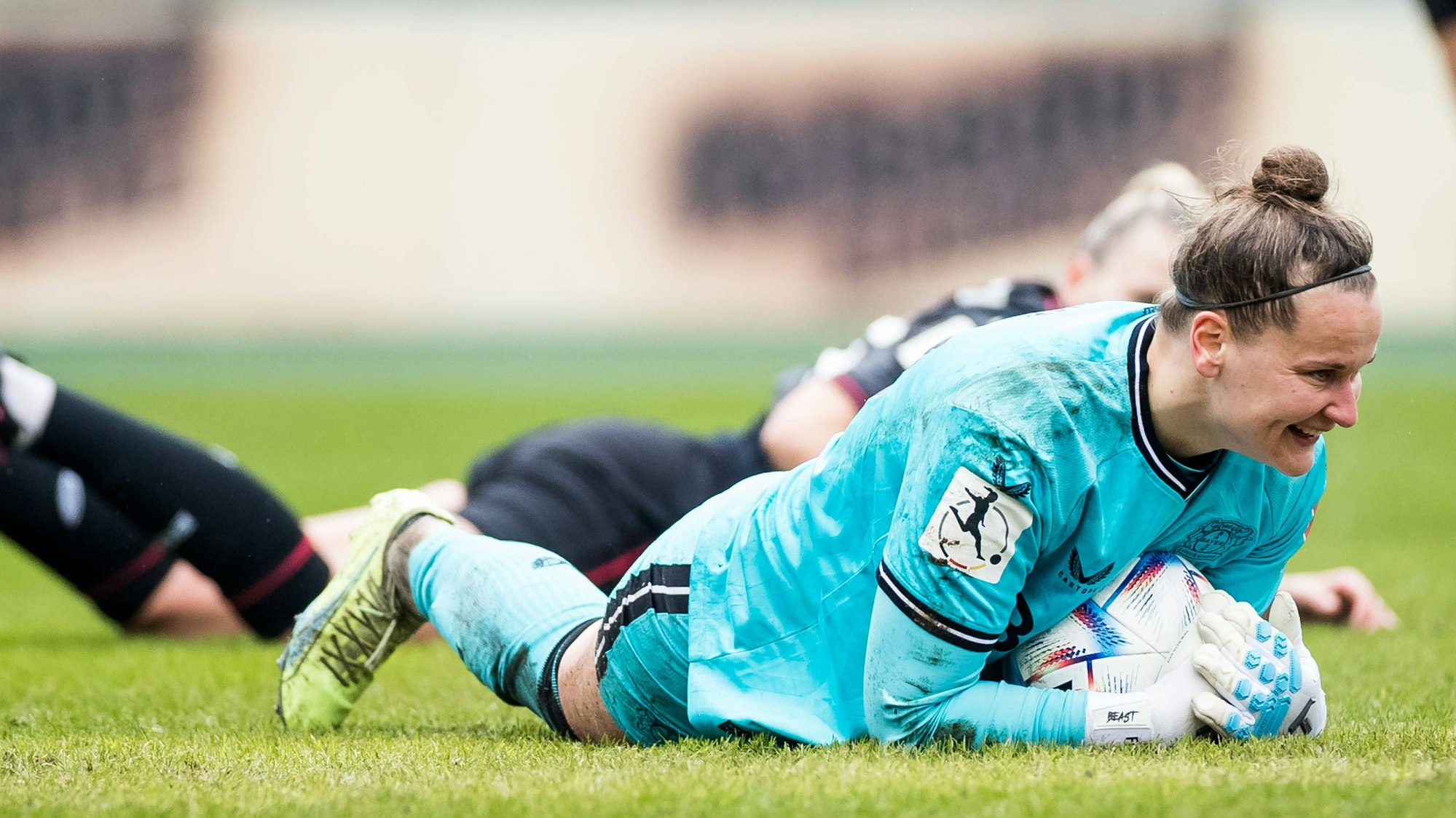 FLYERALARM. Frauen Fussball Bundesliga, 1. FC Koeln - Bayer 04 Leverkusen 05.03.2023 Friederike Repohl Bayer 04 Leverkusen, 27 haelt FLYERALARM Frauen Fussball Bundesliga, 1. FC Koeln - Bayer 04 Leverkusen, Koeln, Geissbockheim DFB REGULATIONS PROHIBIT ANY USE OF PHOTOGRAPHS AS IMAGE SEQUENCES AND/OR QUASI-VIDEO. *** FLYERALARM Women Football Bundesliga, 1 FC Koeln Bayer 04 Leverkusen 05 03 2023 Friederike Repohl Bayer 04 Leverkusen, 27 haelt FLYERALARM Women Football Bundesliga, 1 FC Koeln Bayer 04 Leverkusen, Koeln, Geissbockheim DFB REGULATIONS PROHIBIT ANY USE OF PHOTOGRAPHS AS IMAGE SEQUENCES AND OR QUASI VIDEO Copyright: xBEAUTIFULxSPORTS/Wunderlx