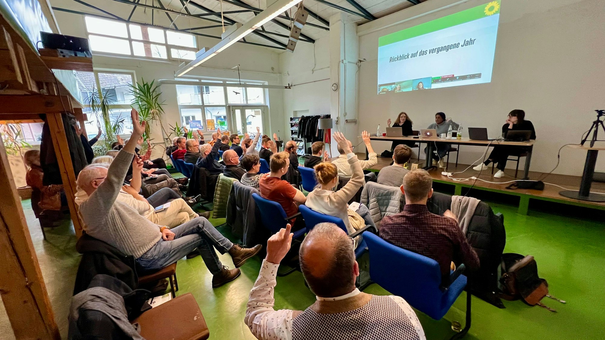 Grüne Leverkusen, Mitgliederversammlung im Treibhaus, Schlebusch